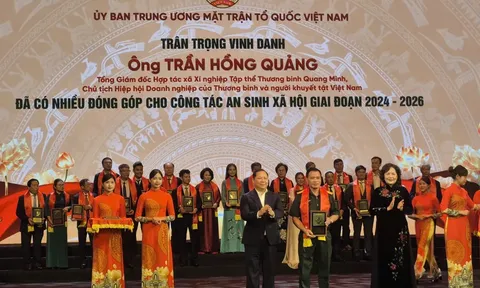 Anh hùng Lao động Trần Hồng Quảng, Chủ tịch Hiệp hội VAIDE được vinh danh có nhiều đóng góp an sinh xã hội giai đoạn 2024–2026